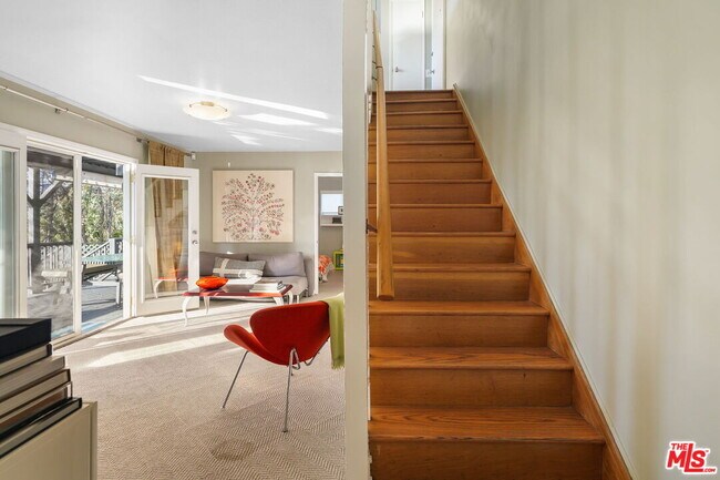 Building Photo - 1313 Corona Dr