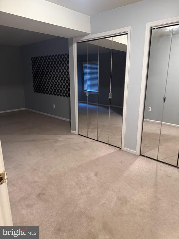 Building Photo - 803 Mountainview Dr