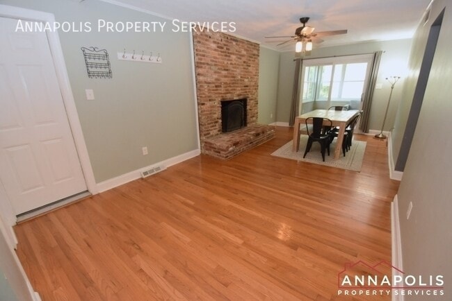Building Photo - 700 Mt Alban Dr