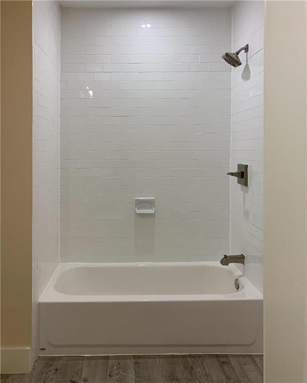 2 full baths! one features tub/shower. - 601 Northampton St