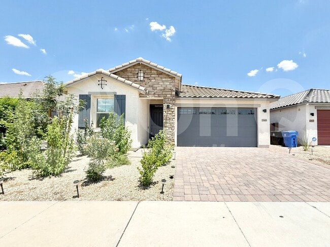 Building Photo - 25493 N 143rd Dr