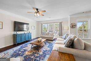 Building Photo - 496 Spring View Dr