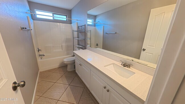 Building Photo - 1744 Maddison Cir
