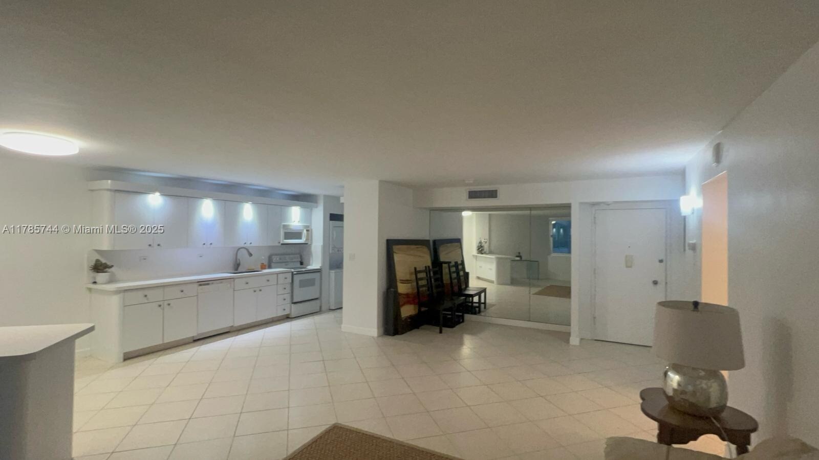 Building Photo - 7135 Collins Ave