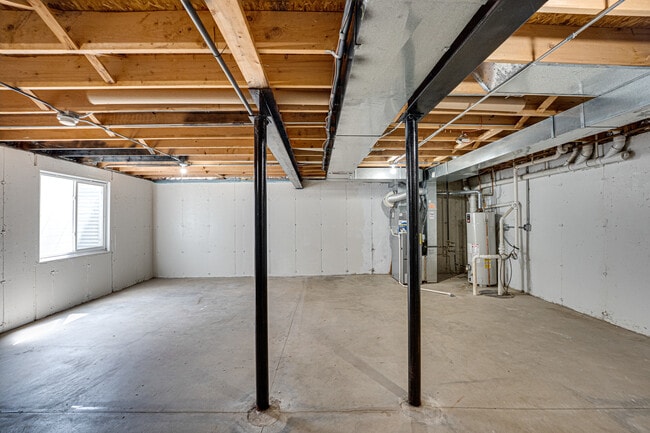 Building Photo - 2963 Saganashkee Ln