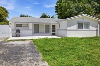Building Photo - 7051 SW 29th St