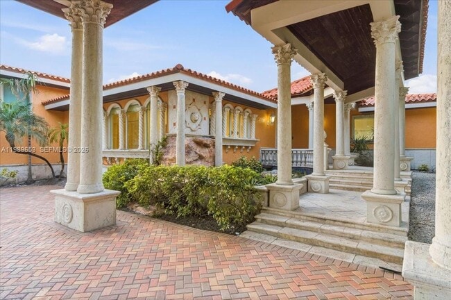 Building Photo - 1249 Biscaya Dr