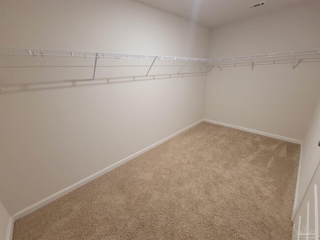 Building Photo - 8016 Twin Cedar Dr