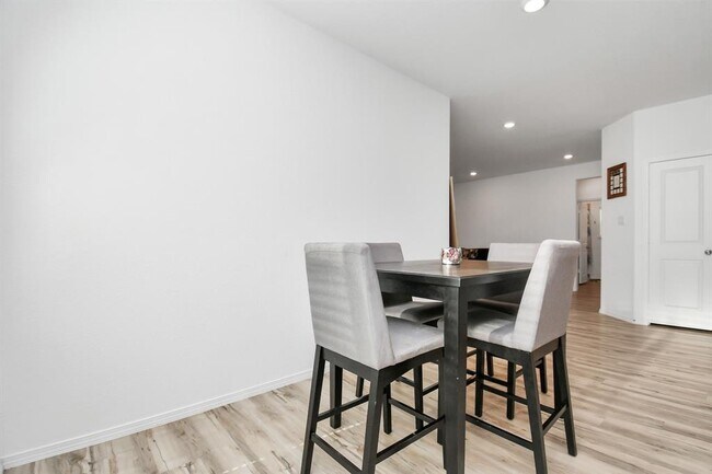 Building Photo - 16114 Long Boat Ct