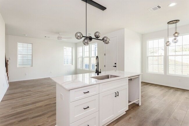 Building Photo - 5506 Oakmont Villas Dr