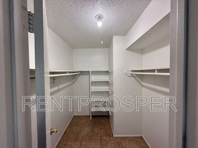 Building Photo - 4267 S Semoran Blvd