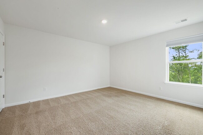 Building Photo - 206 Marathon Ln
