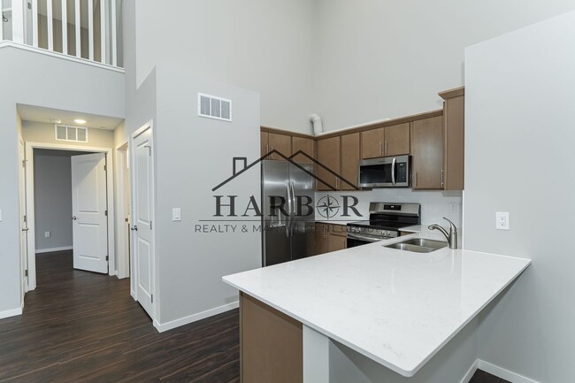 Building Photo - Brand NEW Caroline Apartments -Premier Uni...
