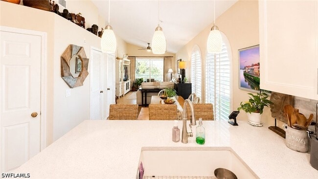 Building Photo - 8274 Twelve Oaks Cir