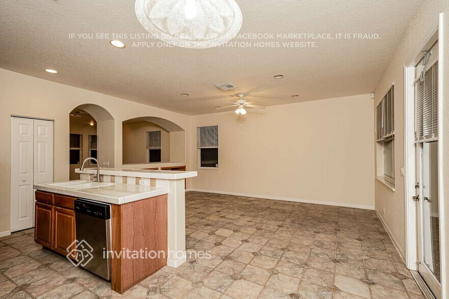 Building Photo - 1504 Siena Ln