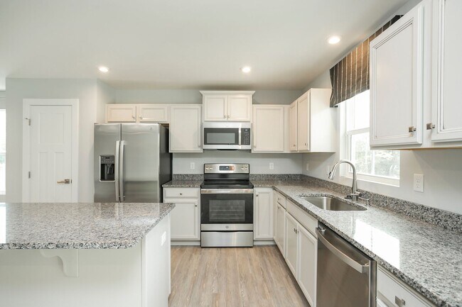 Building Photo - 711 Cottage Dr