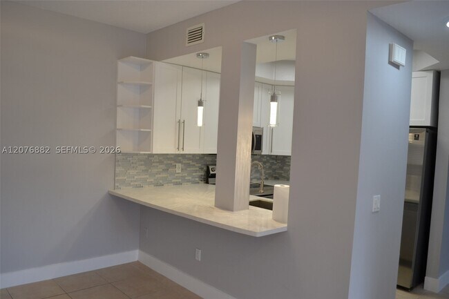 Building Photo - 2336 Anchor Ct