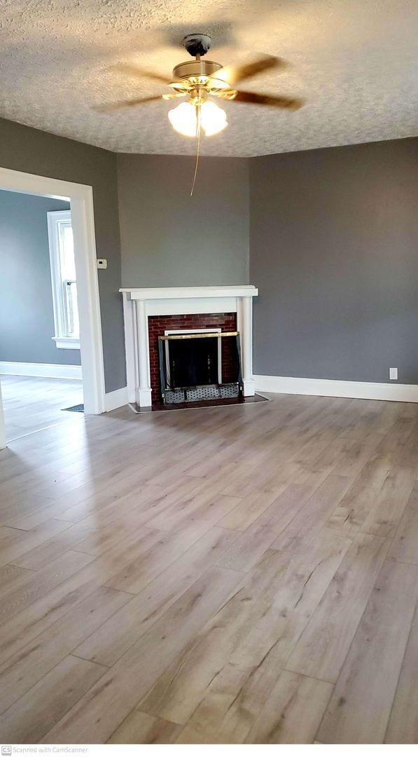 Building Photo - HALF OFF 2nd month rent! Beautiful 3 bed 1...