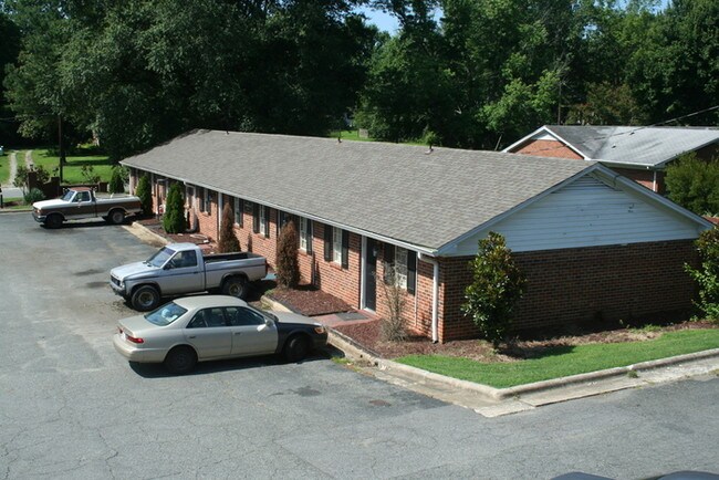 Building Photo - 115 Florence St