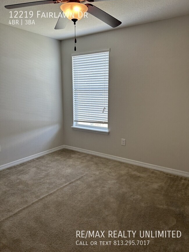 Building Photo - 12219 Fairlawn Dr