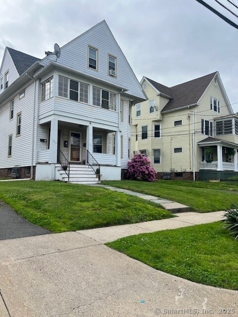 Building Photo - 131 S Highland St
