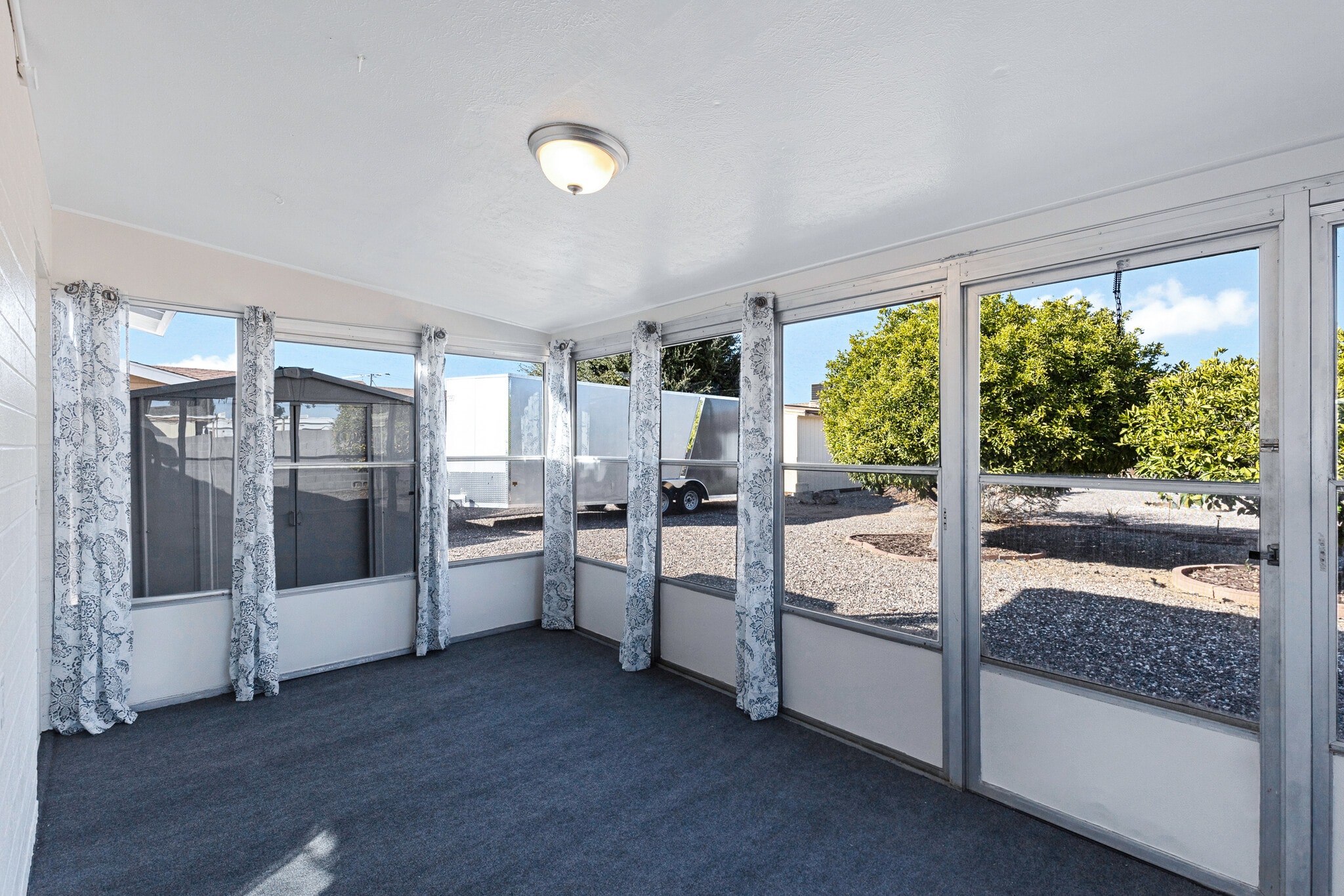 AZ Room - 5434 E Dodge St