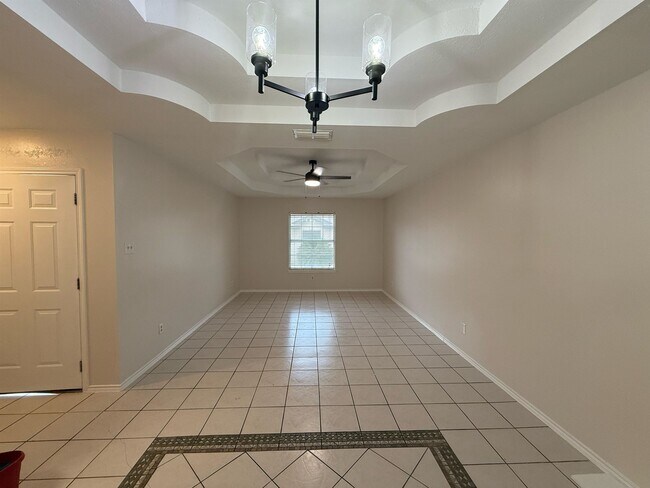 Building Photo - 506 Shiloh Dr