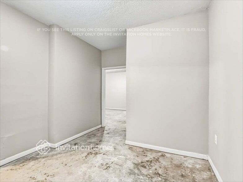 Building Photo - 516 Shaggy-Hickory Tr