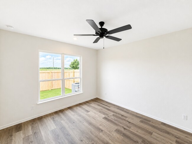 Building Photo - 1619 Crooked River