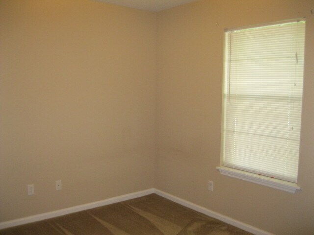 Building Photo - 103 Chance Ln