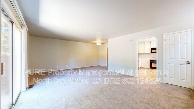 Building Photo - 5075 Charmian Dr