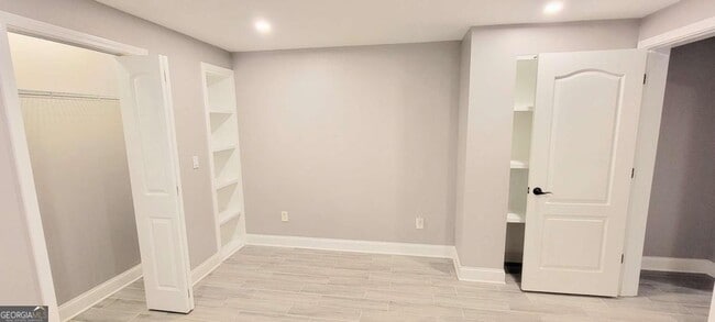 Building Photo - 3595 Greenside Ct