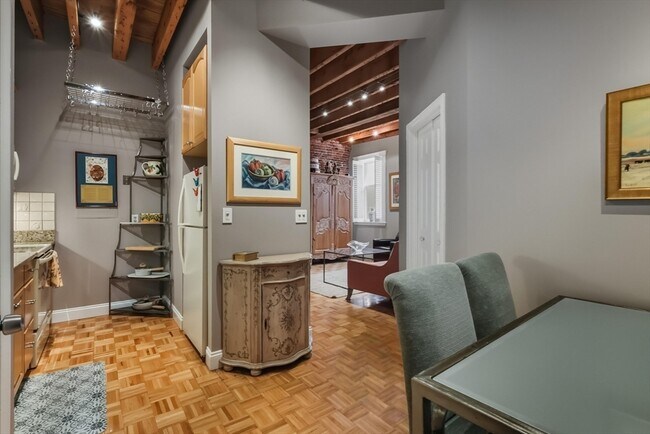 Building Photo - 130 Fulton St