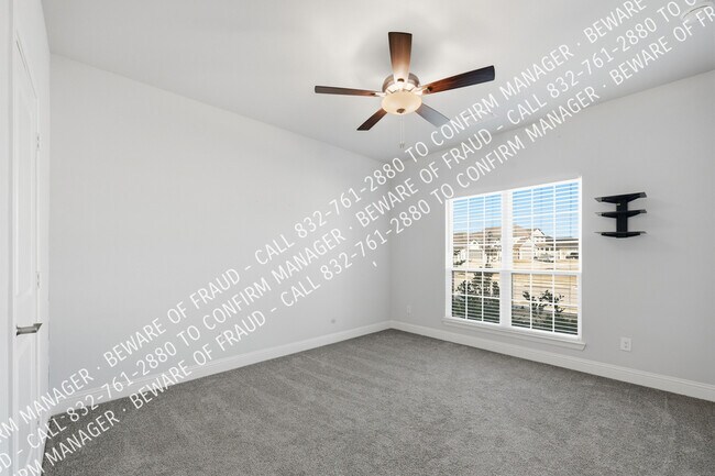 Building Photo - 248 Waters Rdg Dr