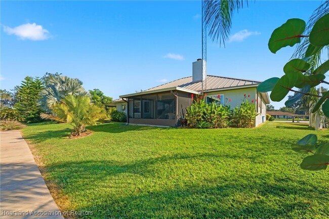 Building Photo - 105 Fern Ct