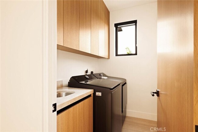 Building Photo - 3962 Alla Rd