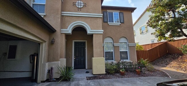 Building Photo - 4195 Peninsula Point Dr