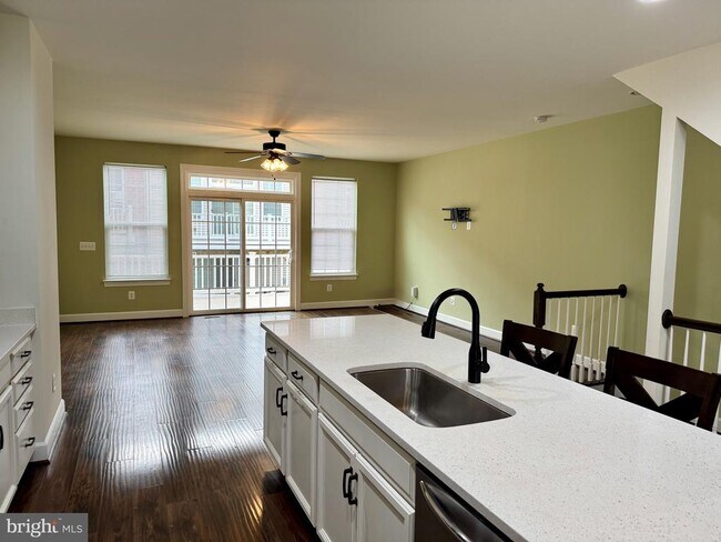 Building Photo - 8505 Craggan Ln