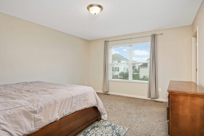 Building Photo - 15101 Emory Cir