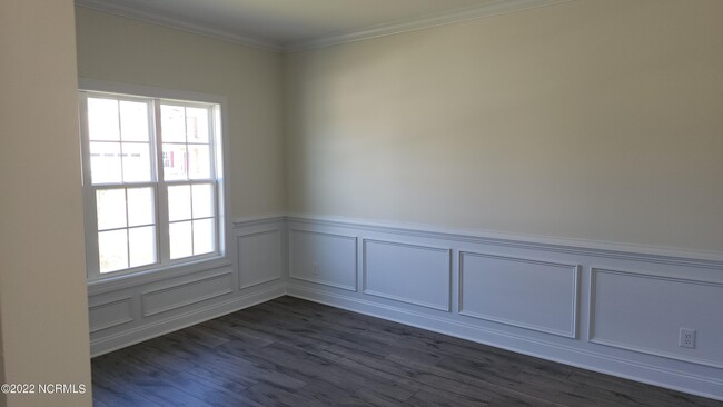 Building Photo - 2905 Betty Gresham Ln