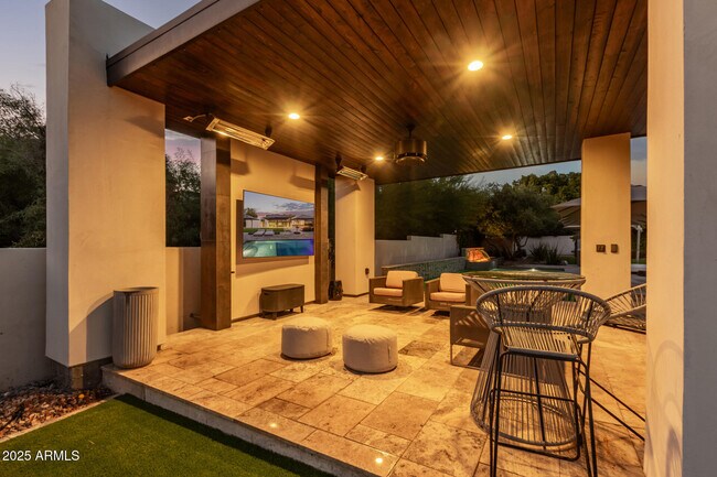 Building Photo - 6636 N 48th St