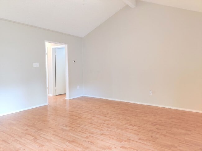 Building Photo - 1914 Seakale Ln