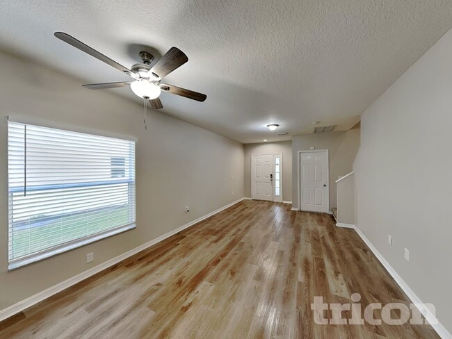 Building Photo - 3919 Day Bridge Pl