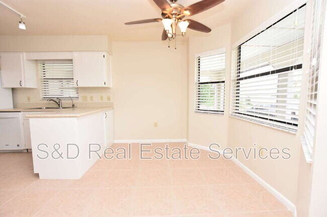 Building Photo - 2210 Harbor Town Ln