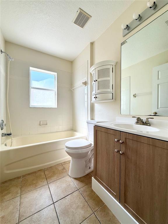 Building Photo - 7731 Carriage Pointe Dr
