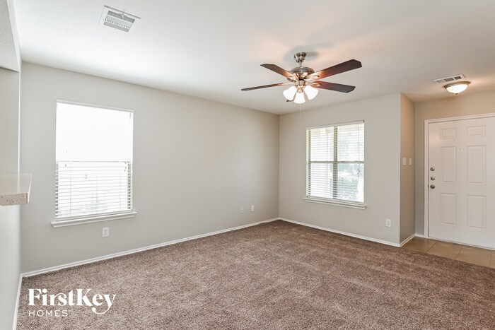 Building Photo - 8143 Chancewood Ln
