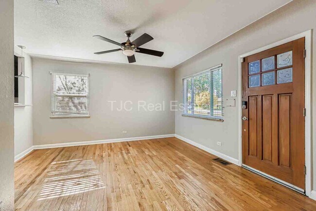 Building Photo - 3130 St Paul St