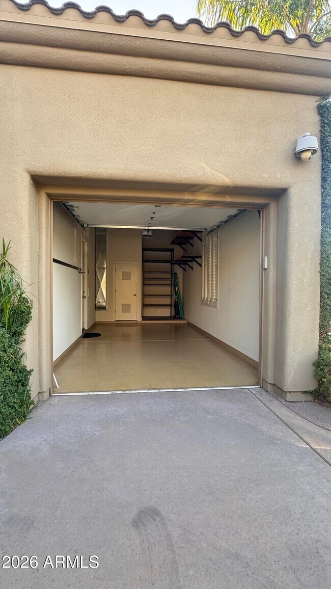 Building Photo - 10919 E Onyx Ct