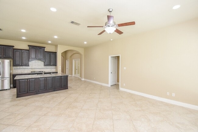 Building Photo - 10310 Rouken Glen Ct.