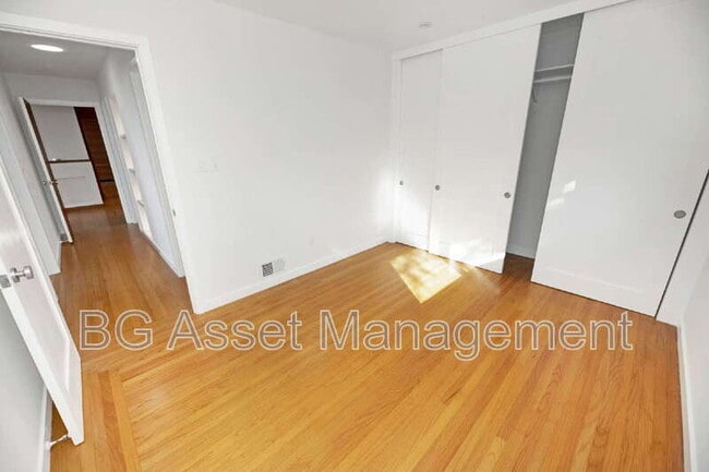 Building Photo - 1411 Arlington Blvd